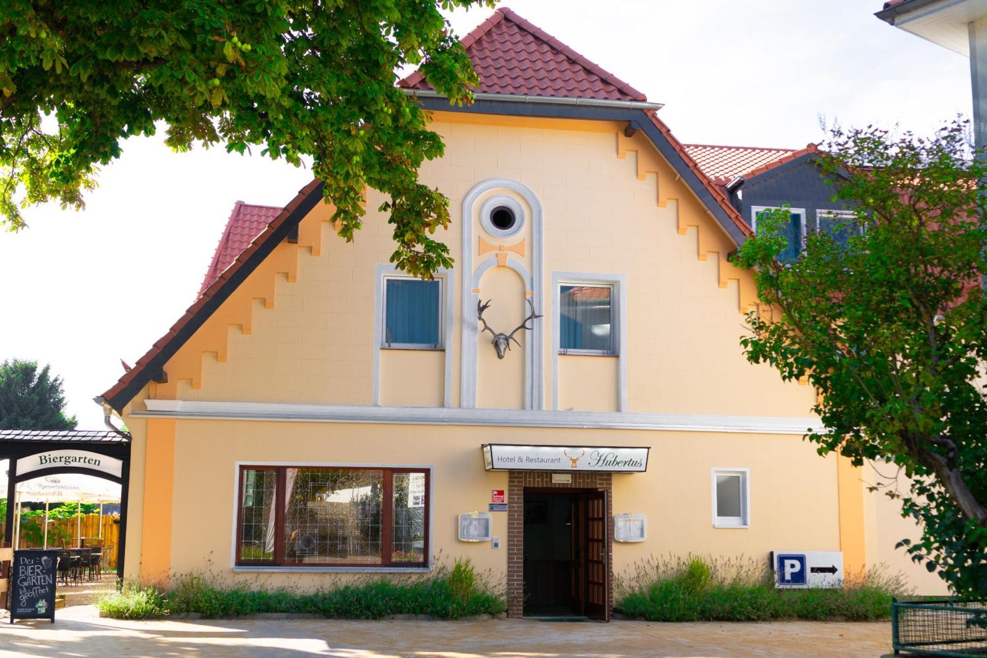Hotel & Restaurant Hubertus Sehnde Εξωτερικό φωτογραφία