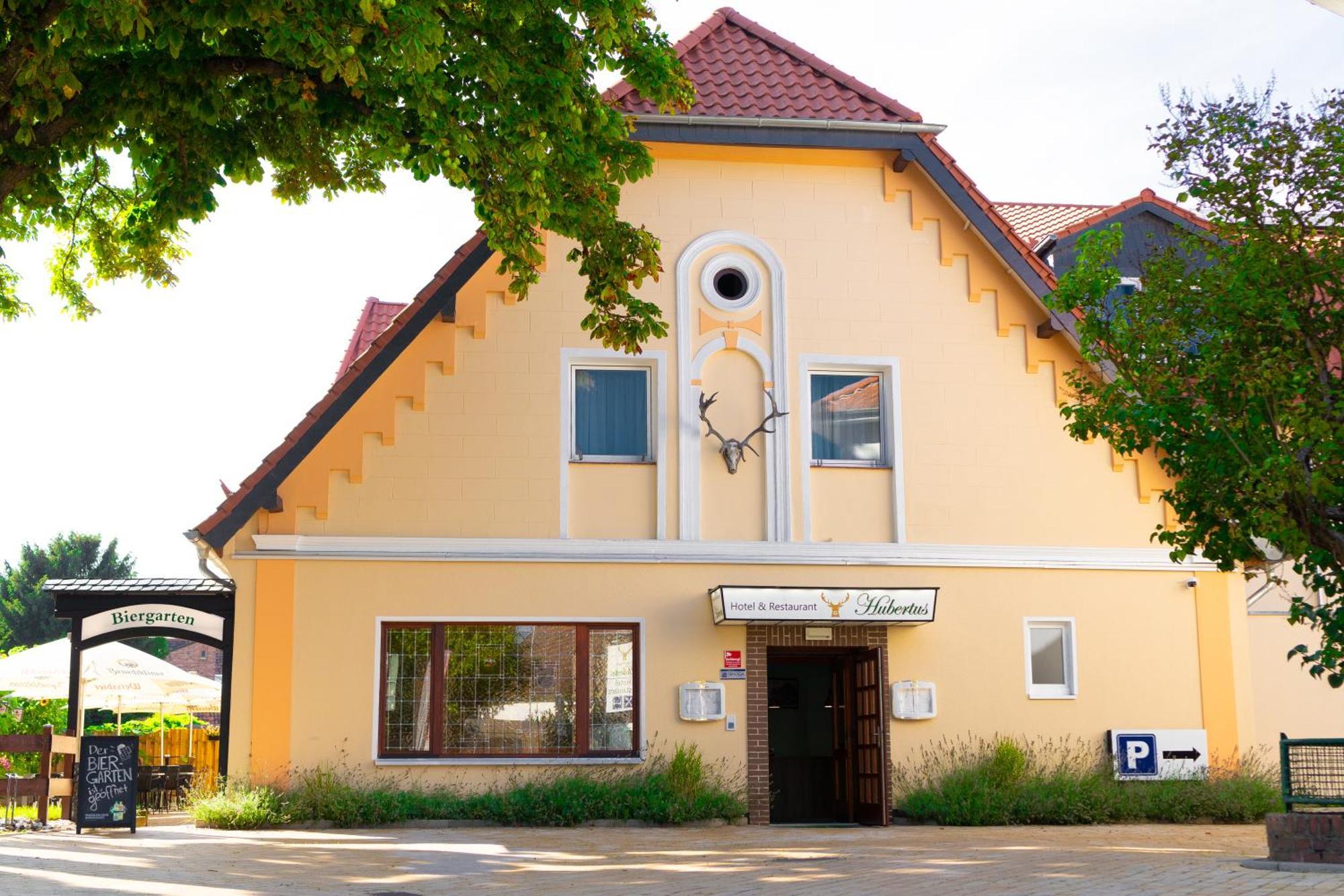 Hotel & Restaurant Hubertus Sehnde Εξωτερικό φωτογραφία